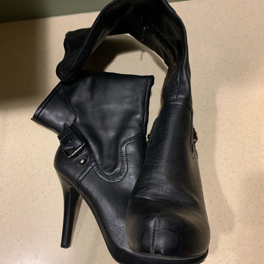 BCBG Boots